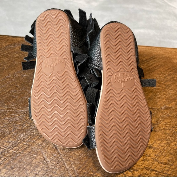 Monkey Feet Black Fringe Sandals Size 18-24 mo size 5/5.5 toddler - Picture 4 of 7